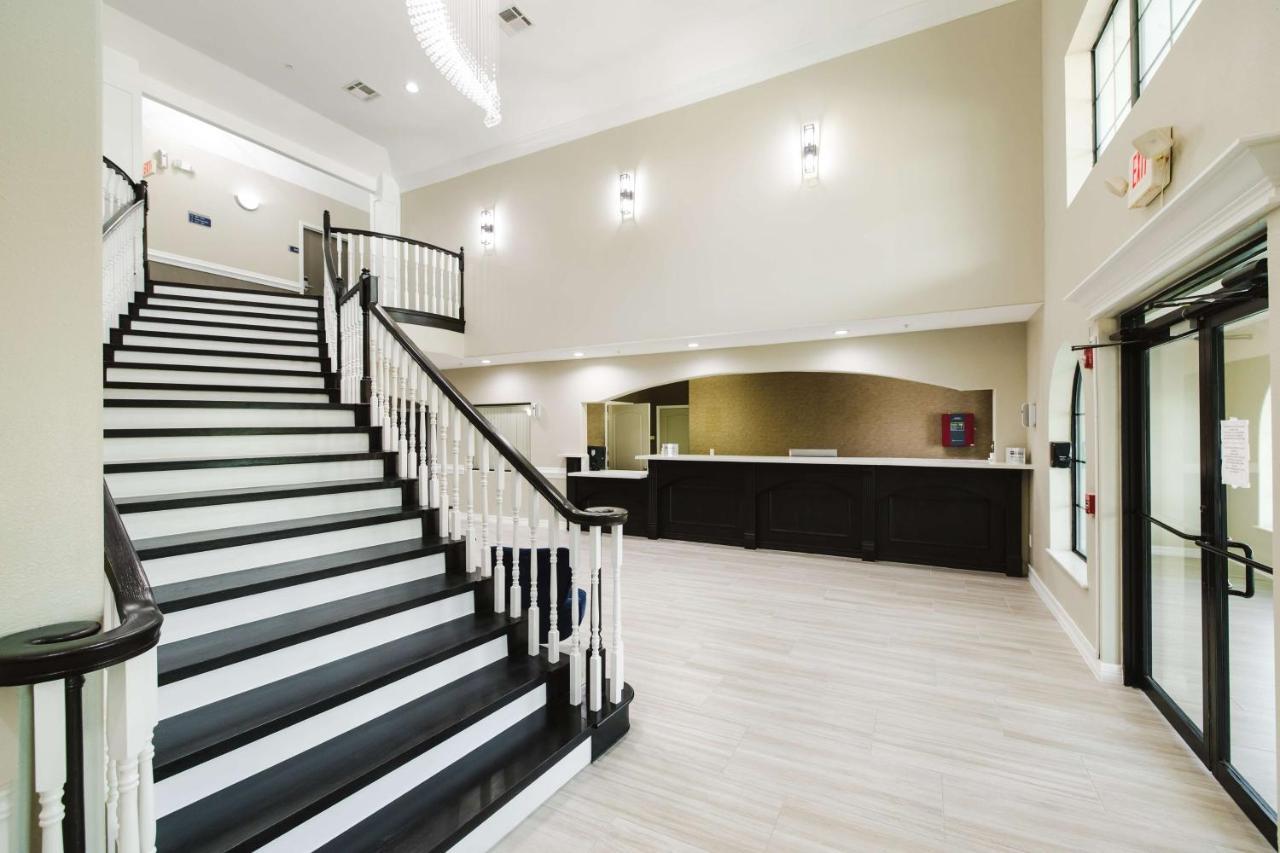 Hotel Surestay By Western Downtown Conroe