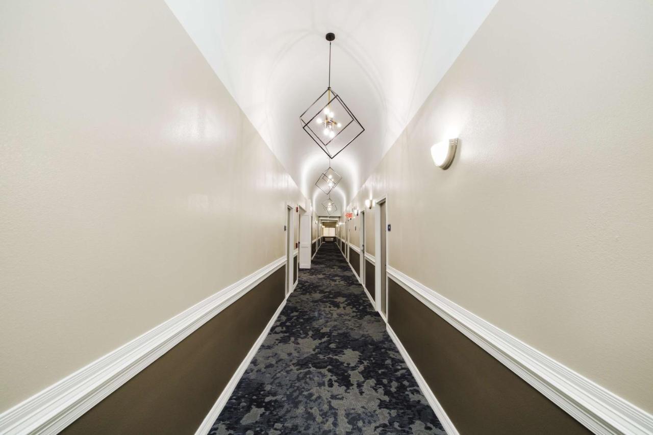 Surestay By Western Downtown 2* Conroe