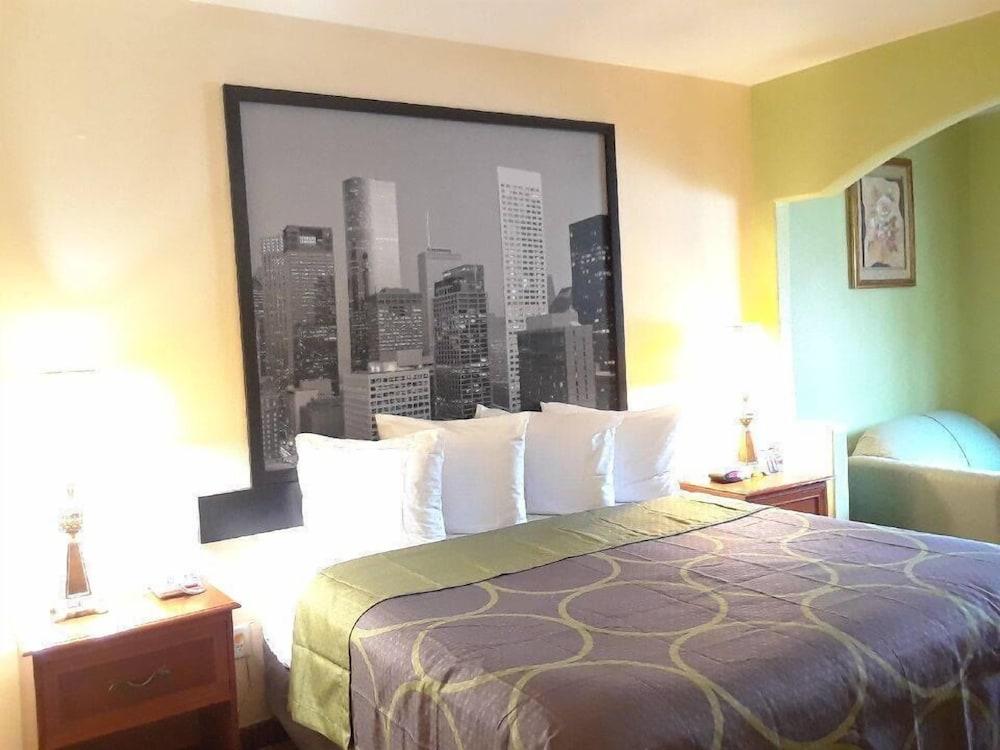 Surestay By Western Downtown Conroe