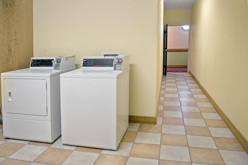 Hotel Surestay By Western Downtown