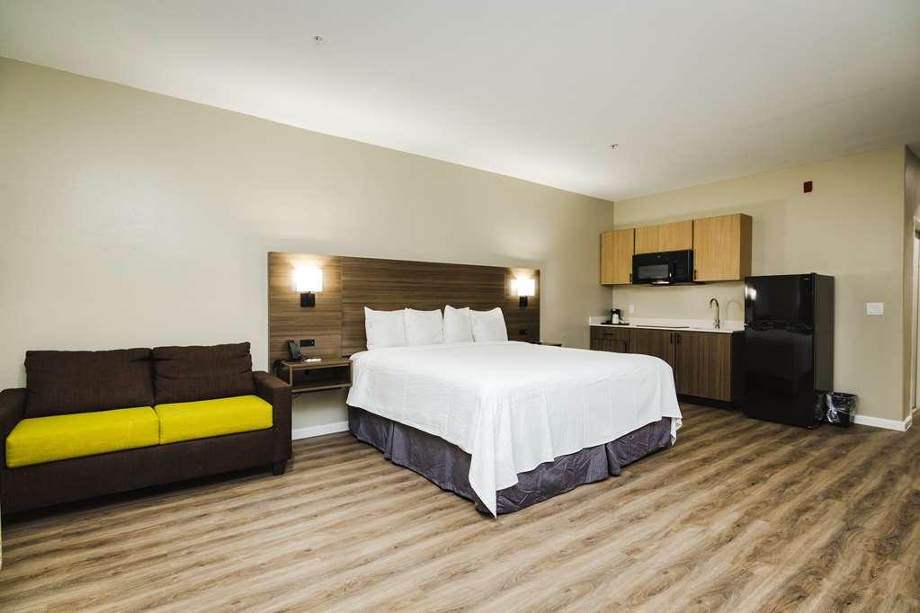 Surestay By Western Downtown Conroe