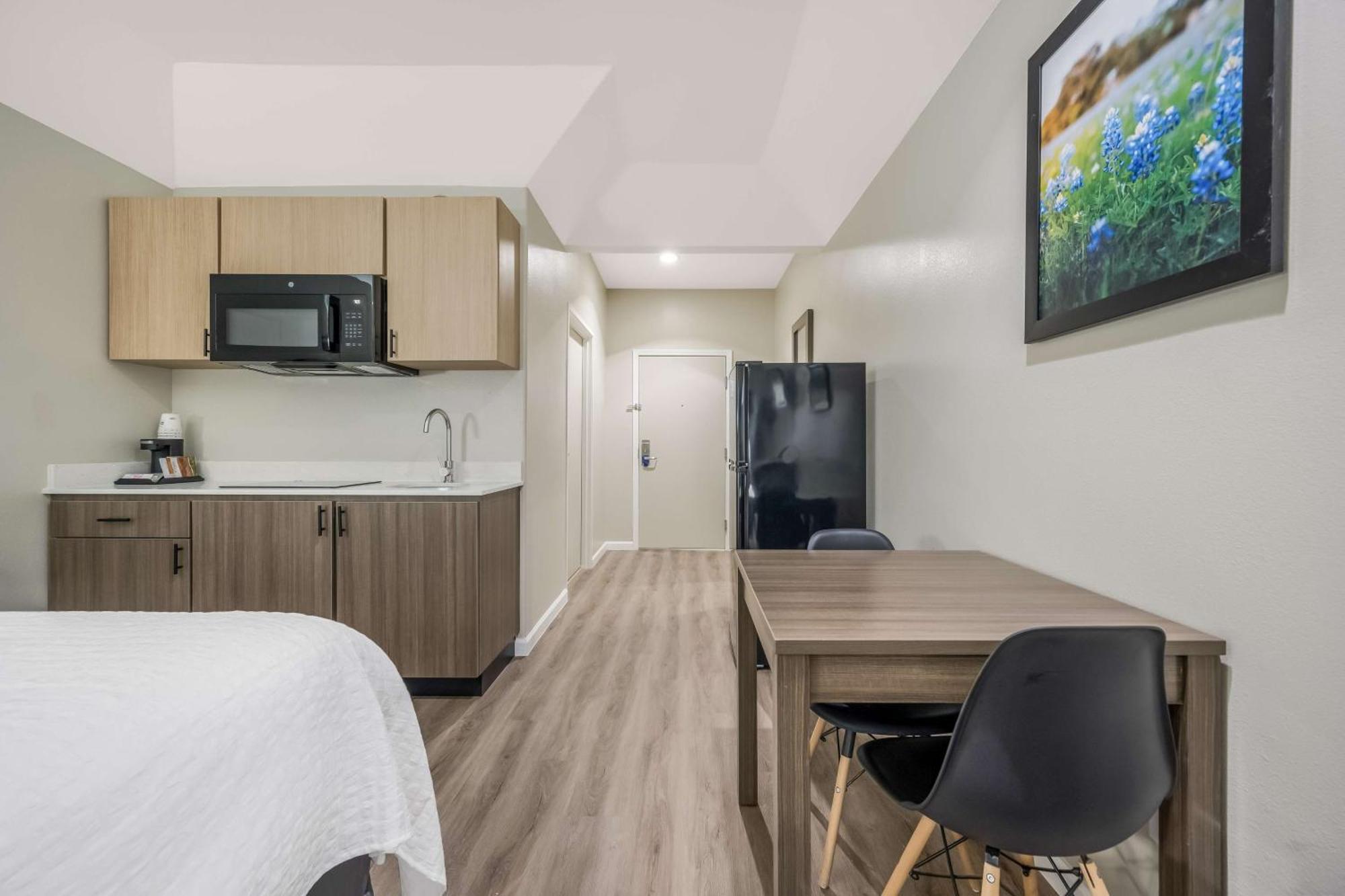 Hotel Surestay By Western Downtown 2*
